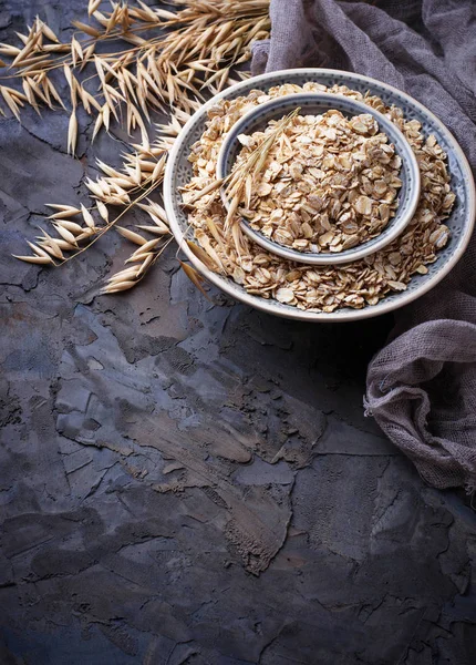 Yulaf gevreği kase ve spikelets