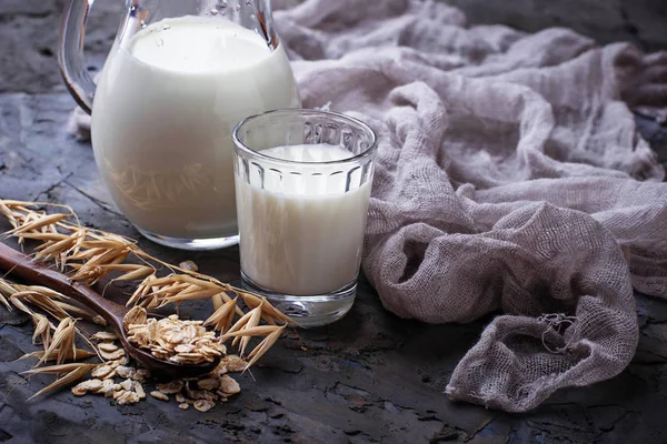 Non mléčné veganské ovesné mléko — Stock fotografie