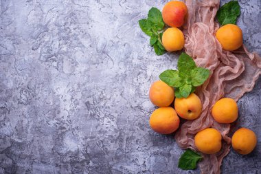 Tatlı sulu kayısı