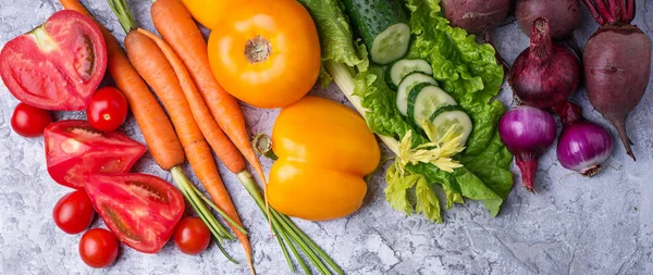 Gökkuşağı renkli sebze. 