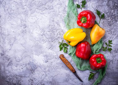 Taze olgun Bulgar biber 