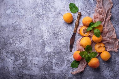 Tatlı sulu kayısı