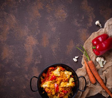 Tavada sebze güveç