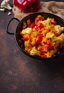 Tavada sebze güveç