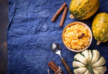 Tarçın ile kabak püresi