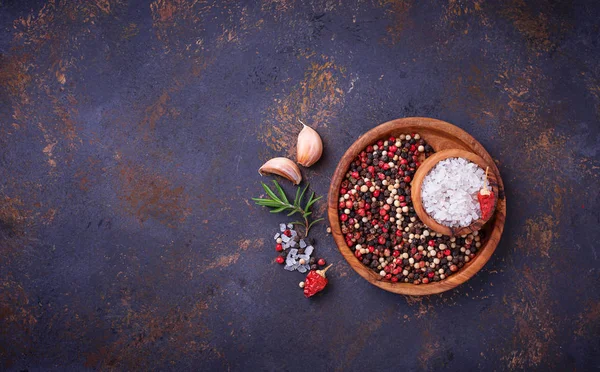 Otlar ve baharatlar. Mutfak arka plan