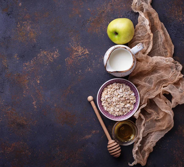 Haver, melk, honing en appel. — Stockfoto