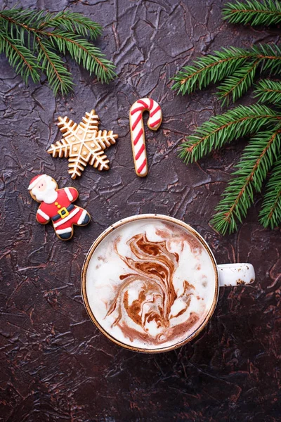 Christmas background with latte and gingerbread cookies — Stock Photo, Image