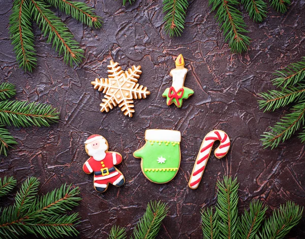 Galletas de jengibre de Navidad. Fondo festivo — Foto de Stock