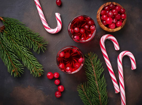 Cranberry drink and fresh berries. — Stock Photo, Image