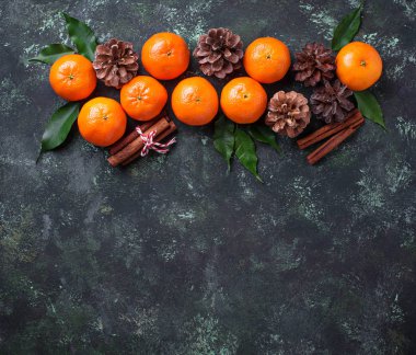 Mandalina ile Noel ve yeni yıl kompozisyon 