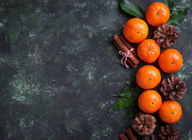 Mandalina ile Noel ve yeni yıl kompozisyon 