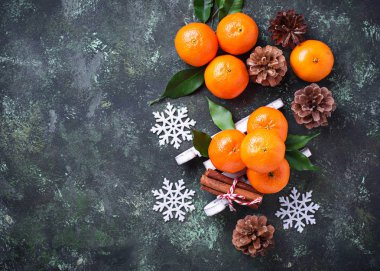 Mandalina ile Noel ve yeni yıl kompozisyon 