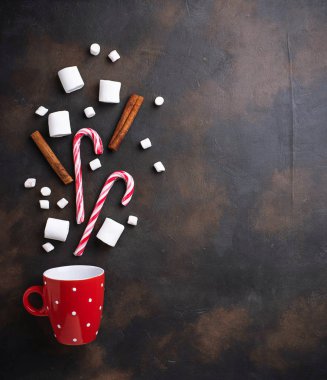 Sıcak çikolata veya kakao içecek yemek pişirmek için malzemeler