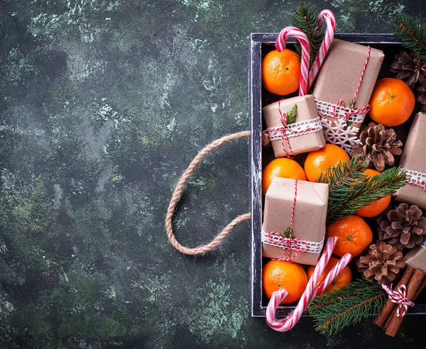 Composição de Natal ou Ano Novo com tangerinas — Fotografia de Stock