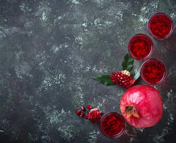 Taze nar suyu gözlük.