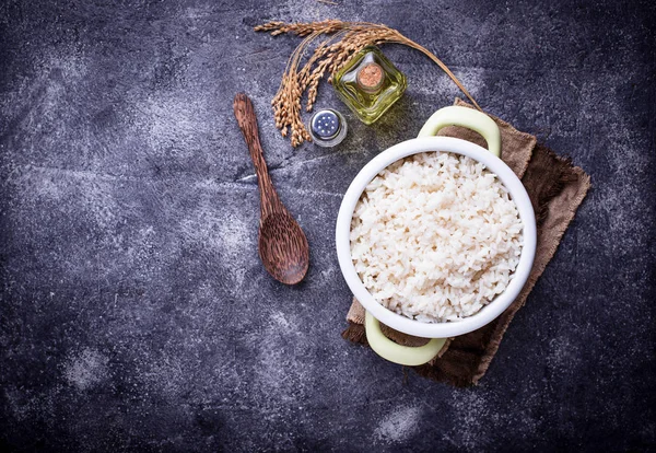 Riso bollito bianco sulla pentola — Foto Stock