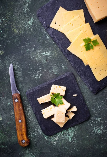 Various type of sliced cheese — Stock Photo, Image