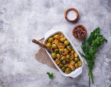 Havuç ile fırında Brüksel lahanası