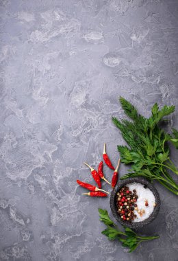 Eppers, tuz ve maydanoz karışımı