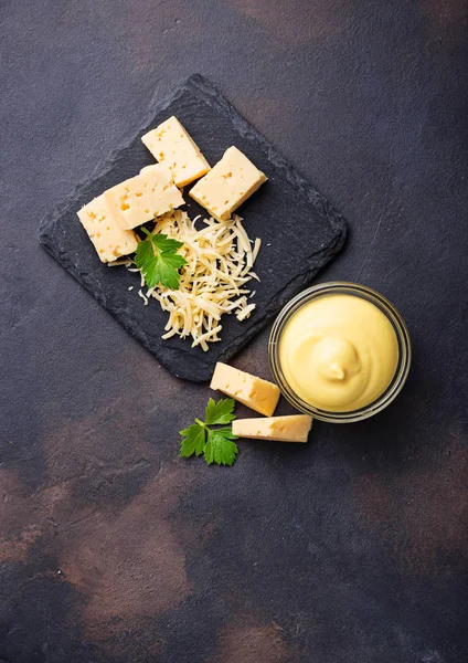 Homemade cheese sauce in glass bowl — Stock Photo, Image