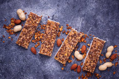 Ev yapımı granola barlar Fındıklı. 