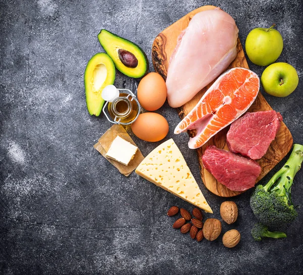 Produtos saudáveis de baixo teor de carboidratos. Dieta cetogênica . — Fotografia de Stock