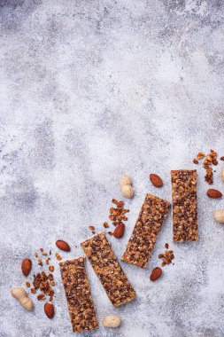 Ev yapımı granola barlar Fındıklı. 