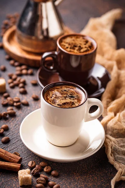 Cups of coffee, beans, sugar and cinnamon — Stok Foto