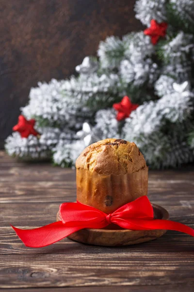 Gâteau de Noël traditionnel italien panettone — Photo