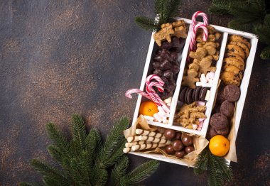 Çeşitli Noel kurabiyeleri.