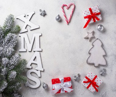 Noel arkaplanı ve Xmas harfleri.