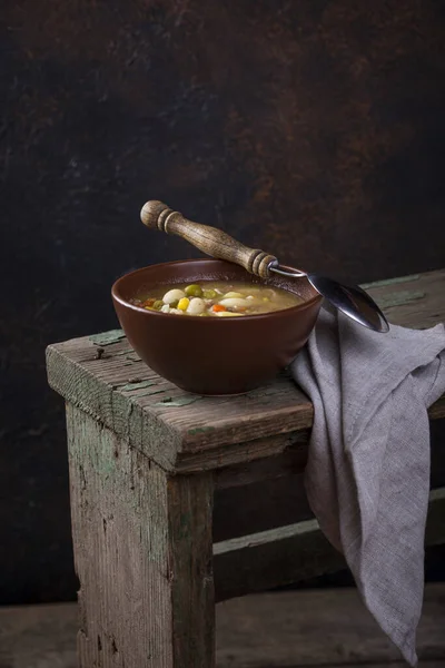 Sup dengan sayuran dan daging cincang — Stok Foto