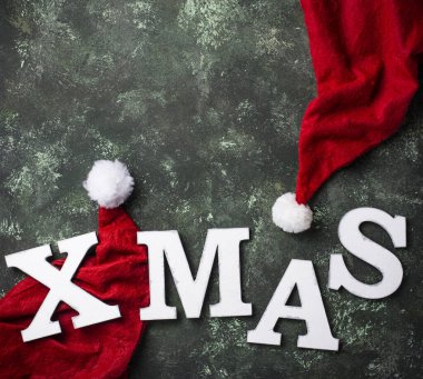 Noel arkaplanı ve Xmas harfleri.