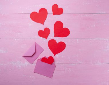 Pembe üzerine Sevgililer Günü arkaplanı