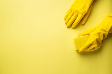 mutfak süngerler ve lastik eldiven