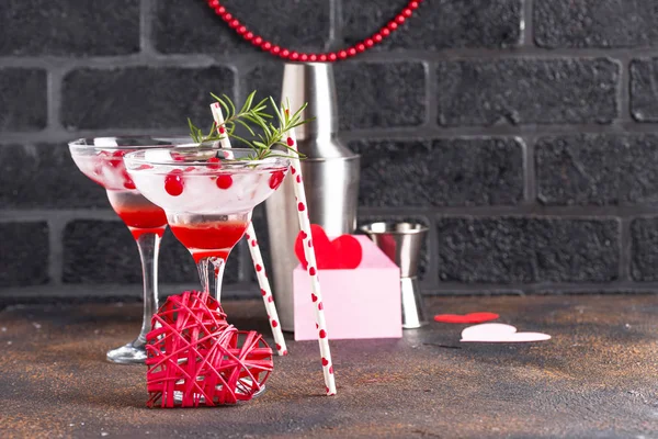 Cocktail de margarita de arando. Bebida de dia de Valentines — Fotografia de Stock
