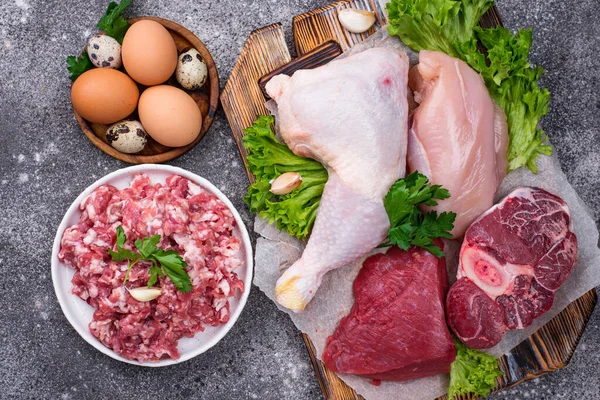 Çeşitli çiğ et, hayvansal protein kaynakları