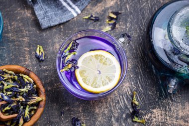 Mavi ve mor çay Kelebek bezelyesi