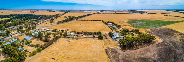 Ladang Pertanian Kuning Dan Padang Rumput Pedalaman Australia Panorama Udara — Stok Foto