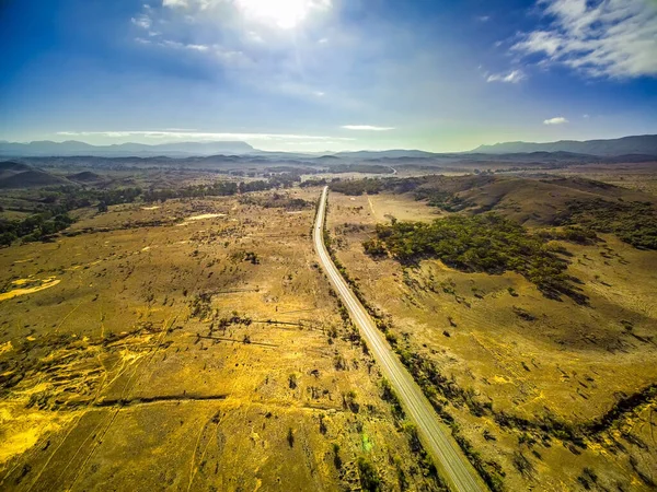 Krajobraz Lotniczy Flinders Ranges Sposób Wiejskiej Autostrady Przechodzącej Przez Park — Zdjęcie stockowe