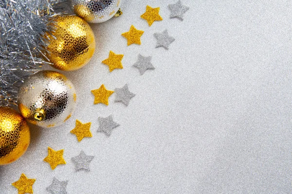 Kerst Thema Achtergrond Met Kerstballen Sterren Knutselen Glitter Met Diagonale — Stockfoto