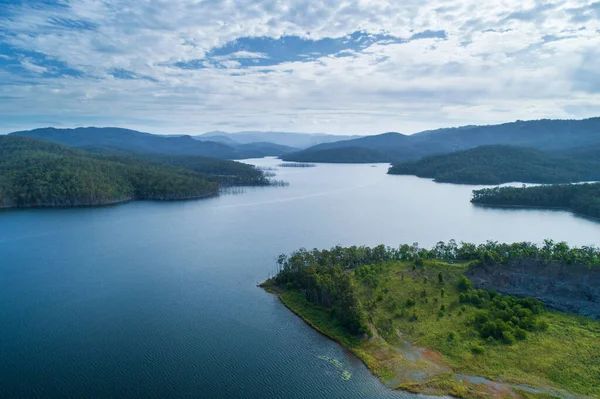 Widok Lotu Ptaka Jezioro Advancetown Góry Advancetown Queensland Australia — Zdjęcie stockowe