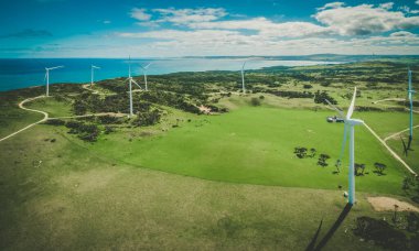 Cape Bridgewater rüzgar çiftliğinin hava manzarası, Victoria, Avustralya