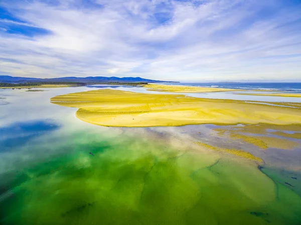 Flygfoto Över Havsstranden Vid Lågvatten Med Kopieringsutrymme Typiskt Australiskt Landskap — Stockfoto