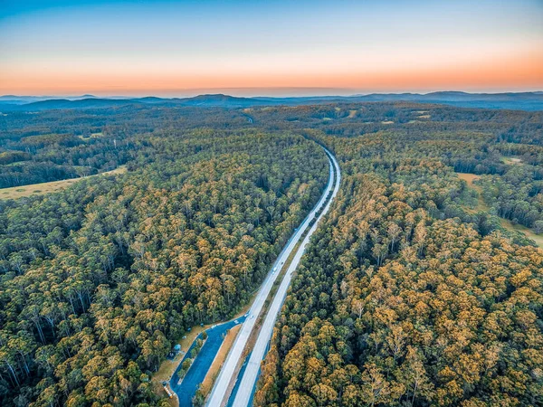 Pacific Highway Rodzimy Las Australijski Zmierzchu Widok Powietrza — Zdjęcie stockowe