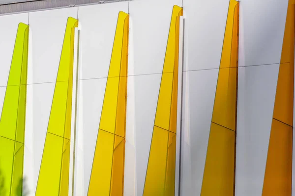 Kleurrijke Driehoeken Architectonisch Detail Close — Stockfoto