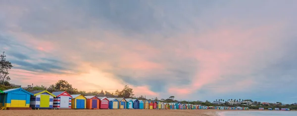 Długi Rząd Kolorowych Domków Plaży Piękny Wschód Słońca Melbourne Australia — Zdjęcie stockowe