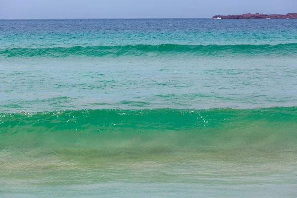 Turquesa Pequenas Ondas Oceânicas Perto Praia Austrália — Fotografia de Stock