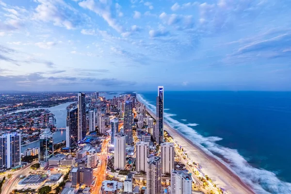 Altın Sahil Avustralya Ocak 2019 Şehir Alacakaranlıkta Ufuk Çizgisi — Stok fotoğraf